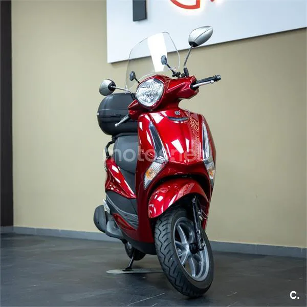 Yamaha D'elight 125 – Vista 3