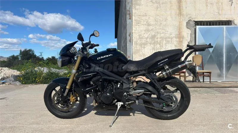 Triumph Street Triple – Vista 2
