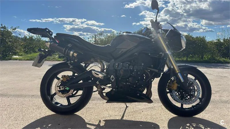 Triumph Street Triple – Vista 3