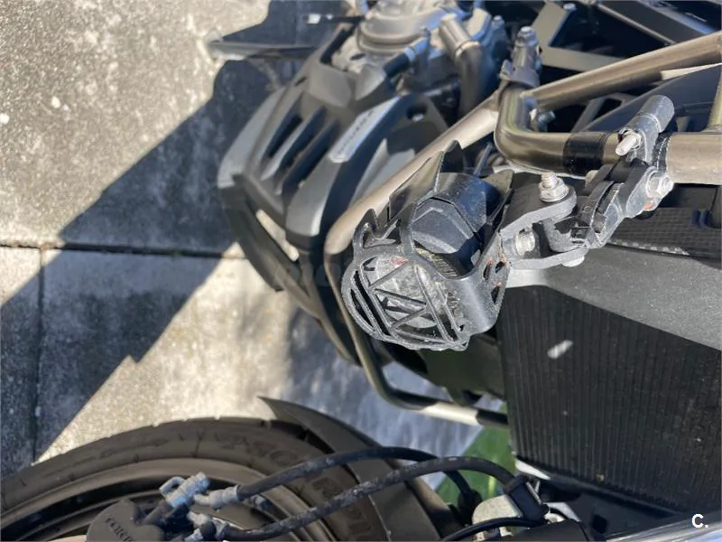 Suzuki V-Strom 650 XT ABS – Vista 17