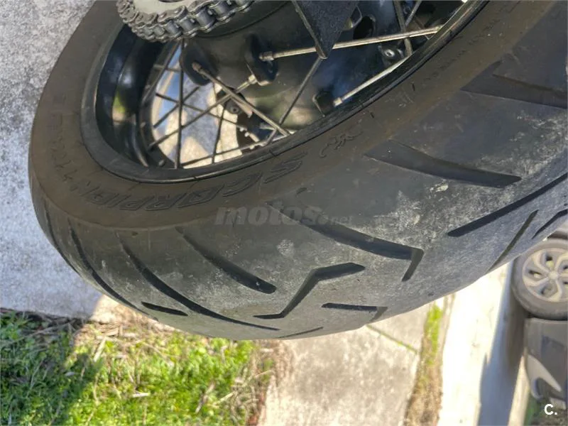 Suzuki V-Strom 650 XT ABS – Vista 8