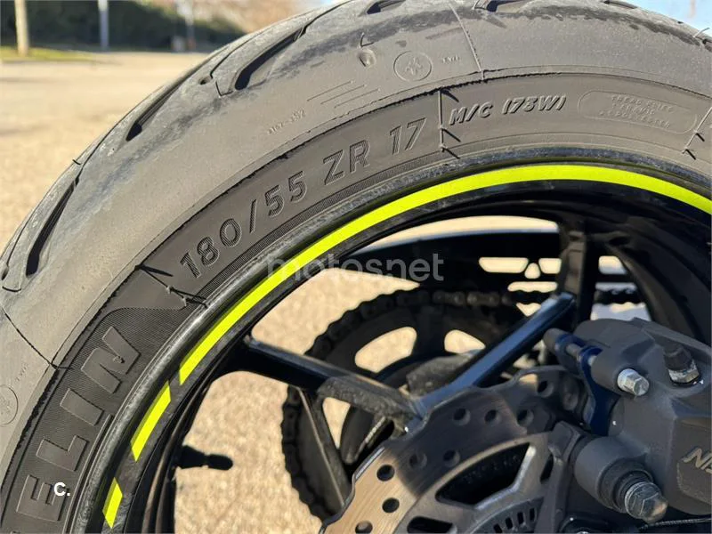 Kawasaki Z 900 – Vista 13