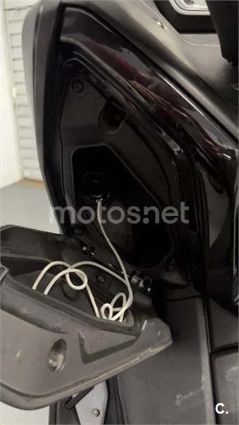 Yamaha XMAX 125 – Vista 11