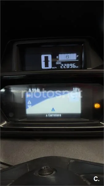 Yamaha XMAX 125 – Vista 6