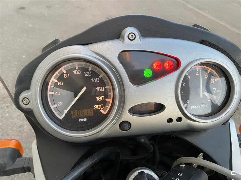 BMW F 650 CS – Vista 4