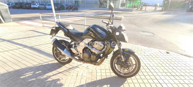 Kawasaki Z750 – Vista 3
