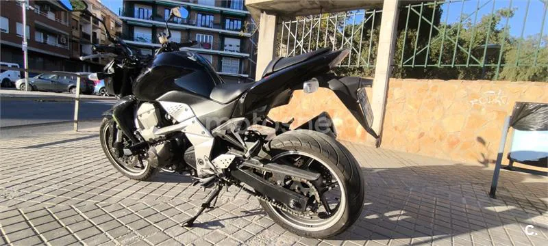 Kawasaki Z750 – Vista 4