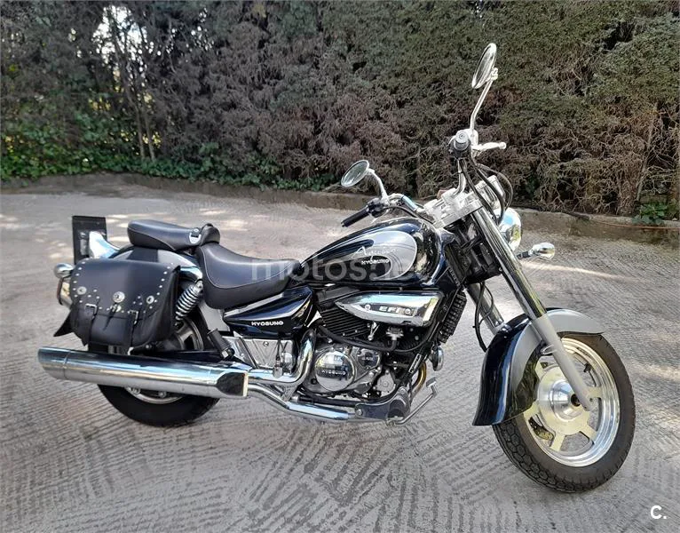 Hyosung GV 250i AQUILA – Vista 3