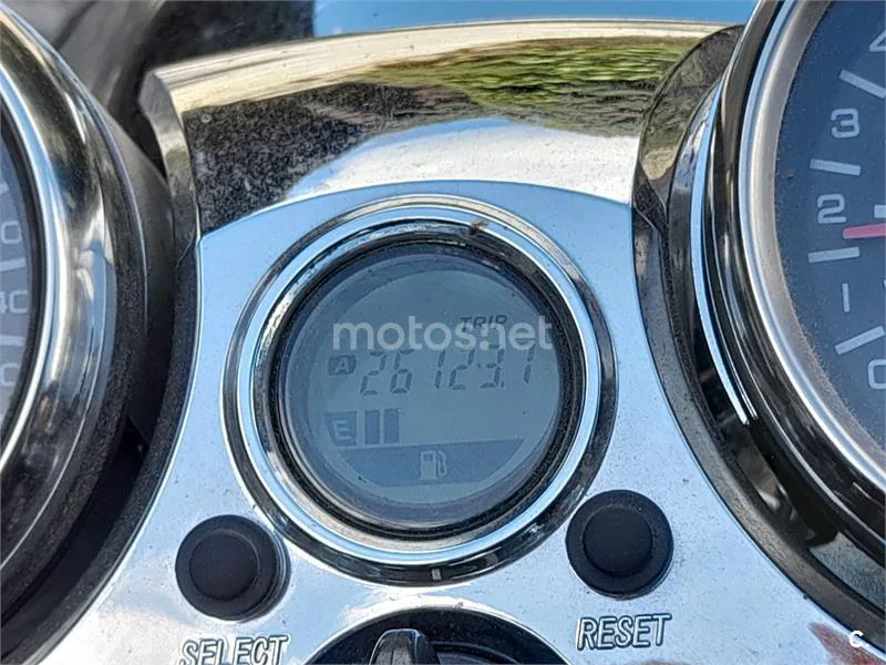 Hyosung GV 250i AQUILA – Vista 4