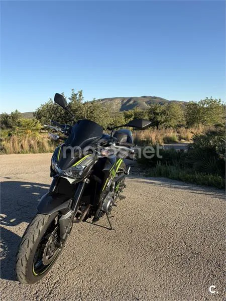 Kawasaki Z 900 – Vista 4