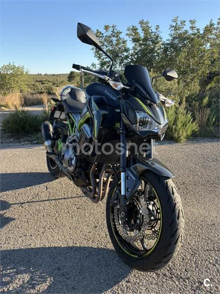 Kawasaki Z 900 – Vista 5