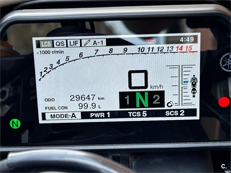 Yamaha YZF R1 – Vista 6