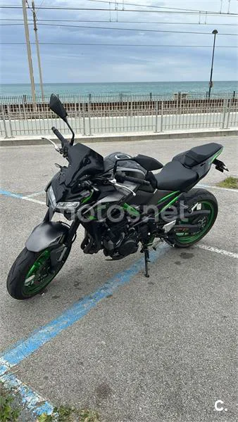 Kawasaki Z 900 – Vista 2