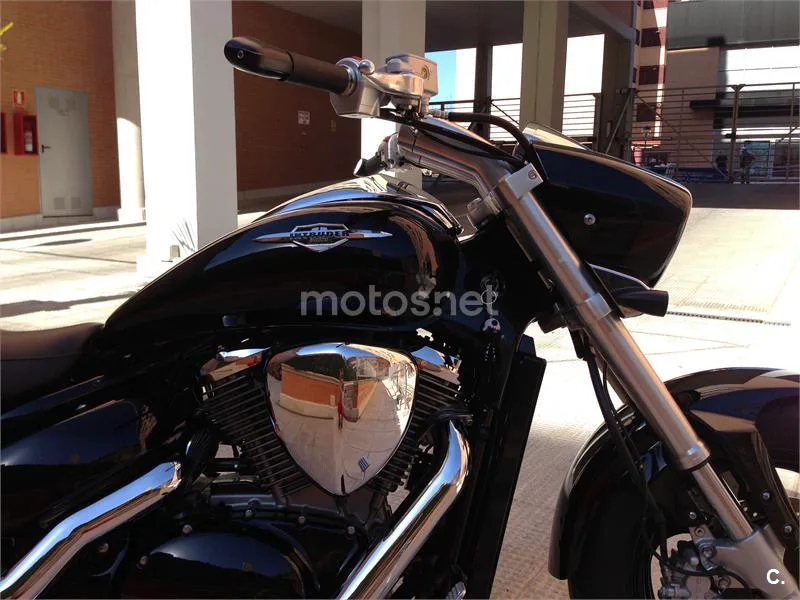 Suzuki Intruder M800 – Vista 6