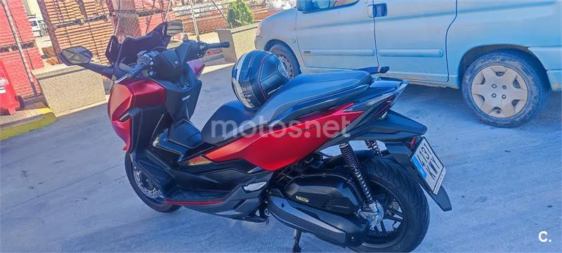 Honda Forza 125 – Vista 4