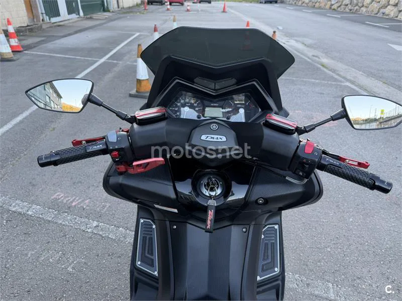 Yamaha TMAX 530 – Vista 4