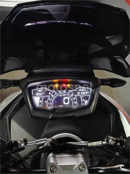 Aprilia SR GT 125 – Vista 13