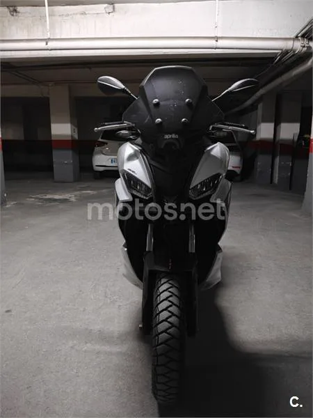 Aprilia SR GT 125 – Vista 8