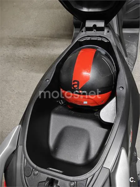 Aprilia SR GT 125 – Vista 9