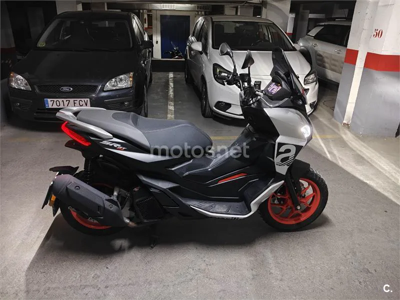 Aprilia SR GT 125 – Vista 10