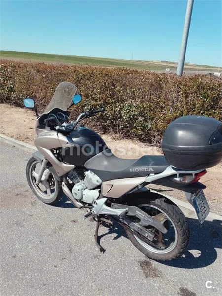 Honda XL 125V Varadero Deluxe – Vista 5