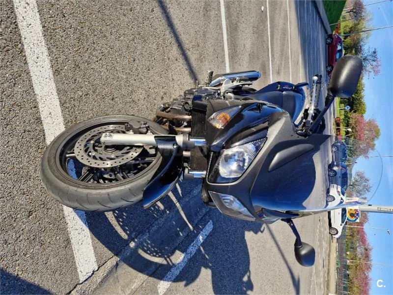 Honda CBF 600S – Vista 4