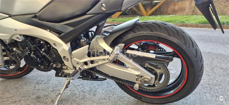 Suzuki GSR 600 – Vista 4
