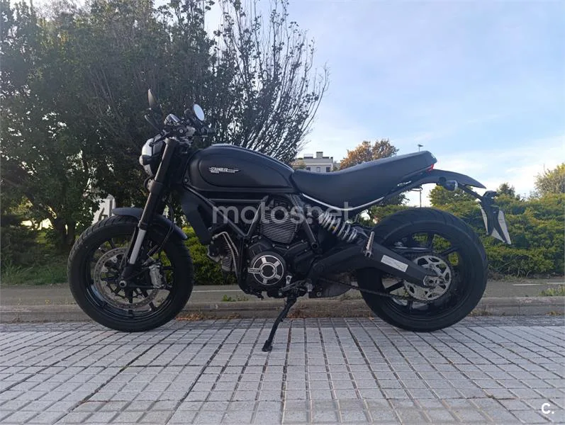 Ducati Scrambler – Vista 2