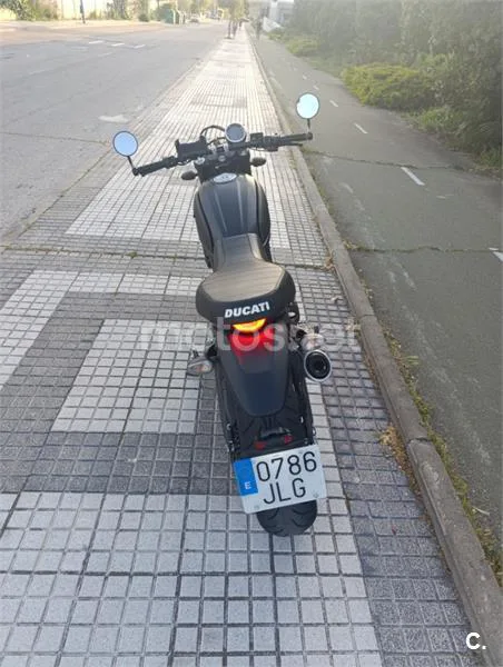 Ducati Scrambler – Vista 6