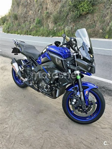 Yamaha MT-10 – Vista 2