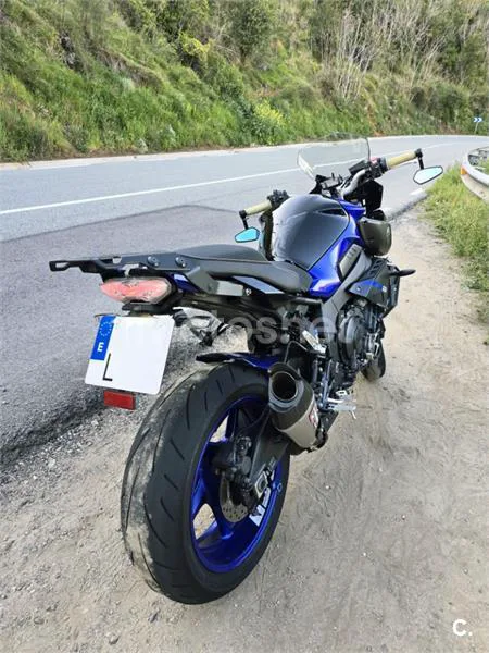 Yamaha MT-10 – Vista 6