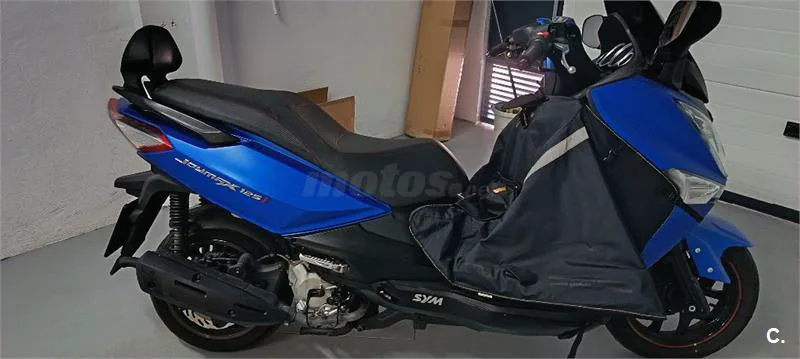SYM Joymax 125 – Vista 2