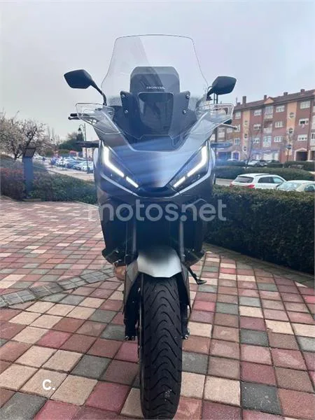 Honda NT1100 – Vista 15