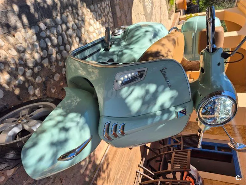 Vespa GTS 300 - Vista 7