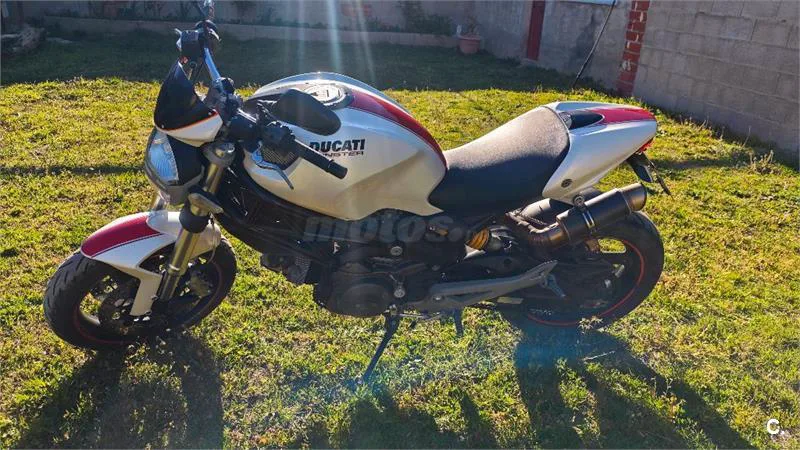 Ducati Monster 696 – Vista 8