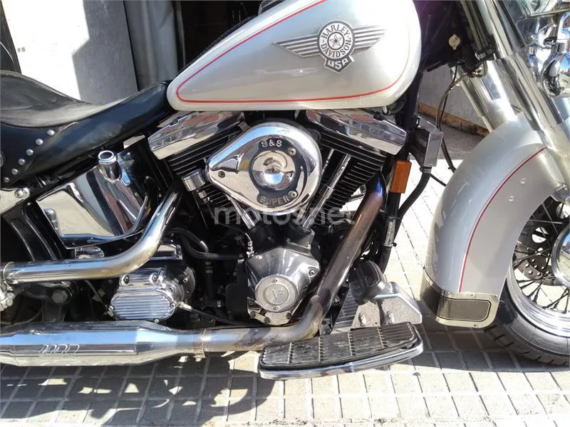 Harley-Davidson Heritage Softail - Vista 3