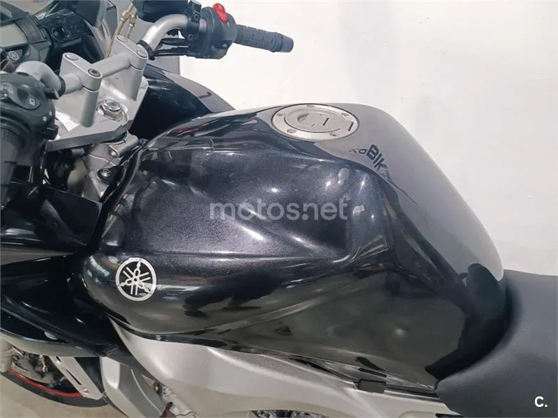 Yamaha FZ6 Fazer – Vista 13