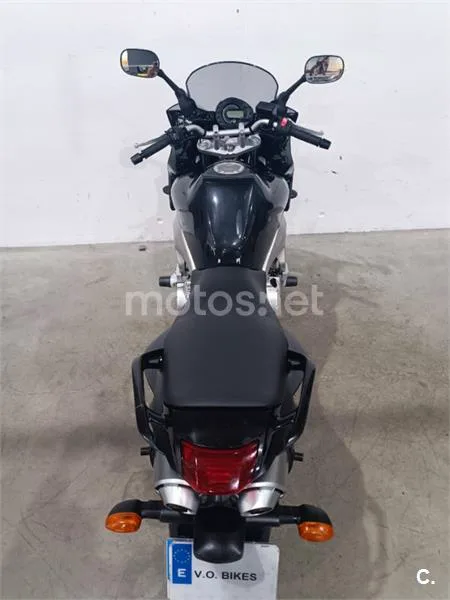 Yamaha FZ6 Fazer – Vista 16