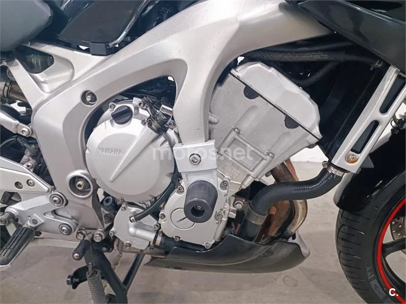 Yamaha FZ6 Fazer – Vista 22