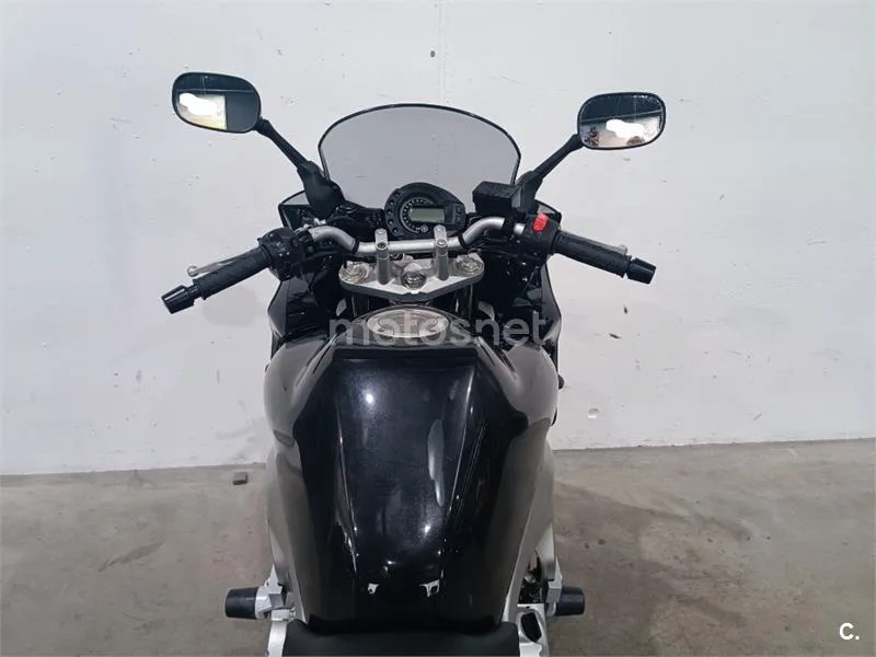 Yamaha FZ6 Fazer – Vista 9