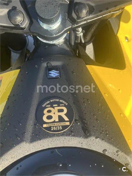 Suzuki GSX-8R – Vista 4