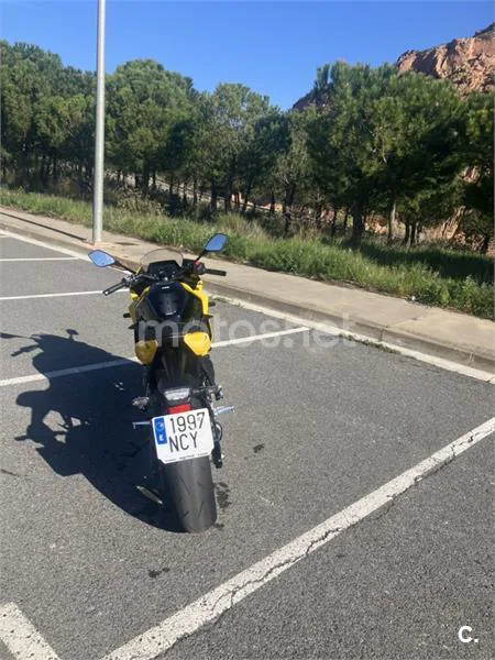 Suzuki GSX-8R – Vista 6