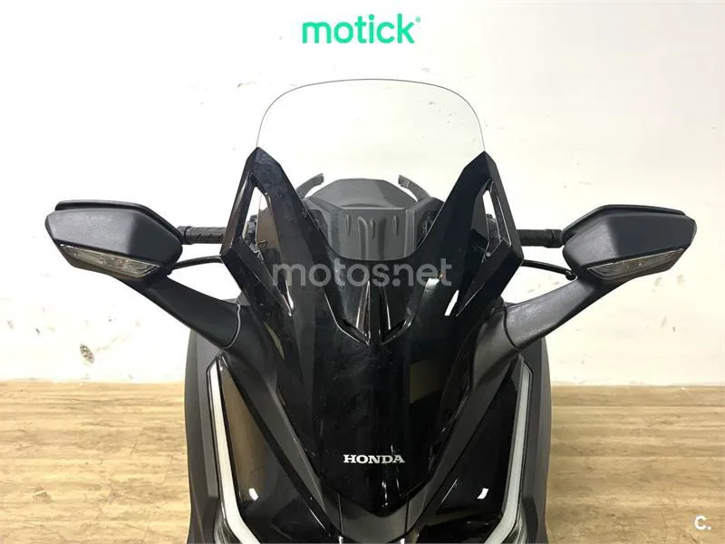 Honda Forza 125 – Vista 8