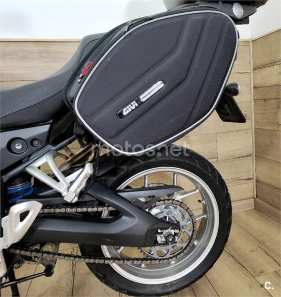 Triumph Tiger 1050 – Vista 14