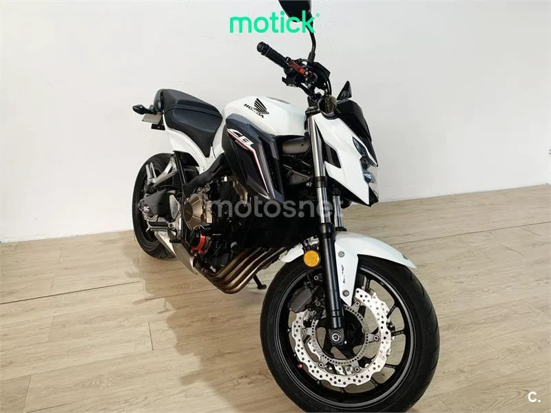 Honda CB 650 F – Vista 8