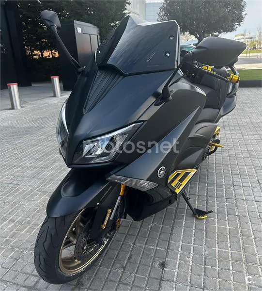 Yamaha TMAX 530 – Vista 4
