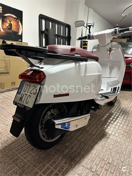 Lambretta V 125 Special – Vista 3