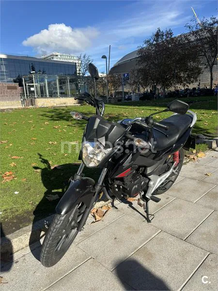 Honda CB 125 – Vista 3