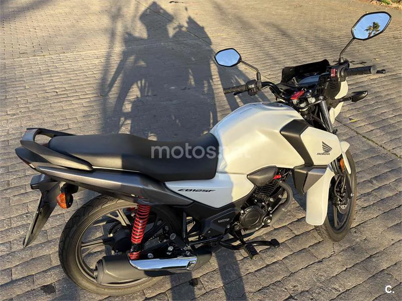 Honda CB 125 – Vista 7