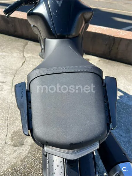 Yamaha MT-125 – Vista 9